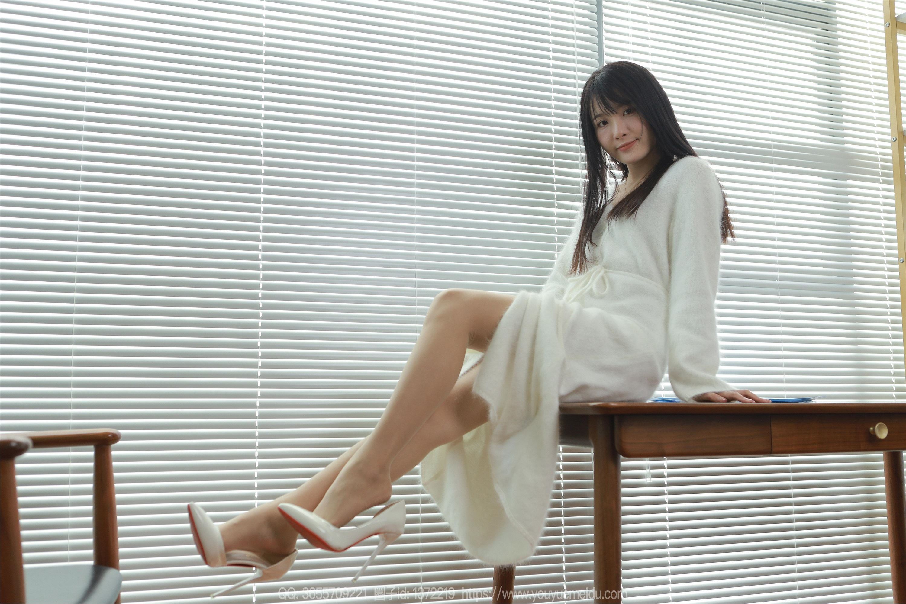 IESS异思趣向  2023.11.27 丝享家 1596 婉萍《白月光（上）》